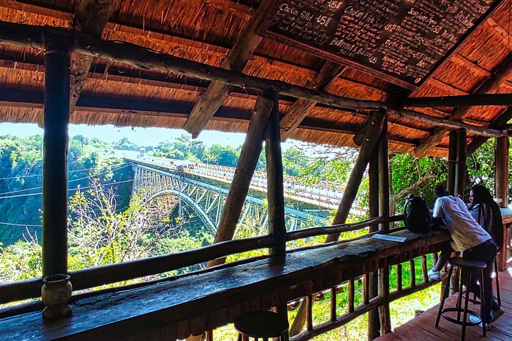 2 hour walking tour in Victoria Falls