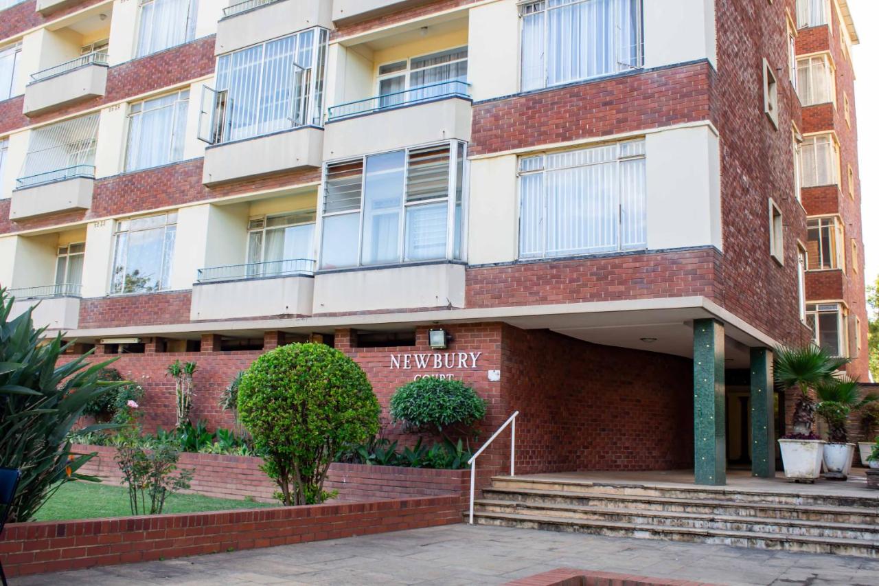 Baines Avenue apartment for four, Harare, Zimbabwe