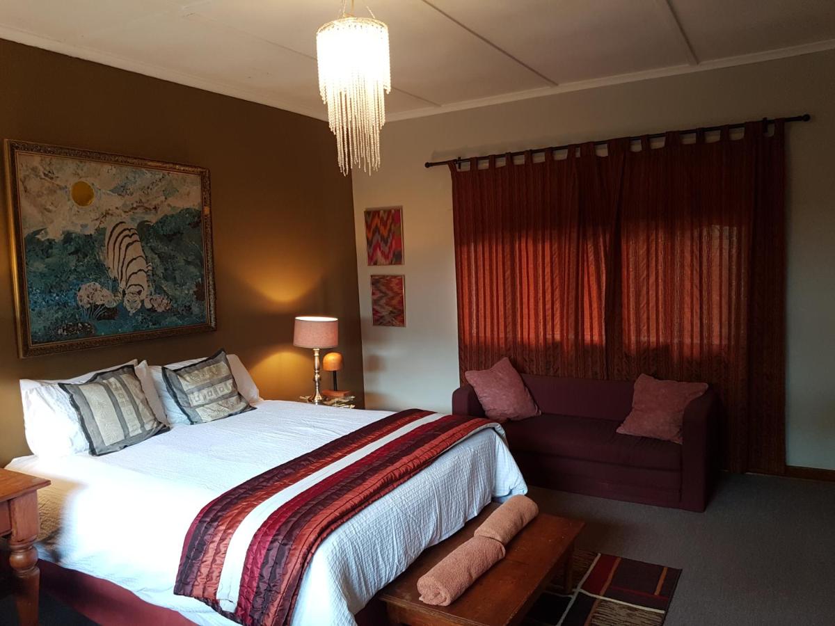 Burnham Road Suite Guest House, Bulawayo, Zimbabwe