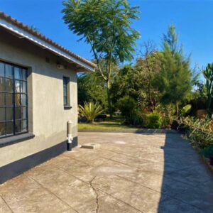 Cosy studio with kitchenette in Norton, Zimbabwe