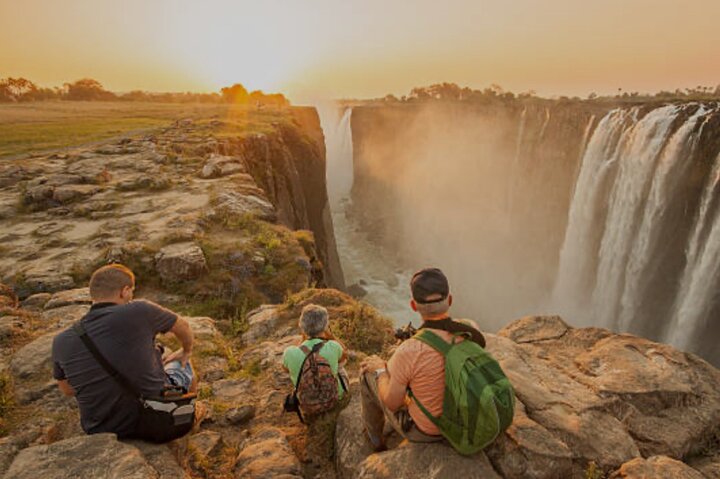 Guided tour of the victoria in Victoria Falls