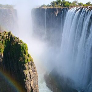 Guided tour of the victoria in Victoria Falls