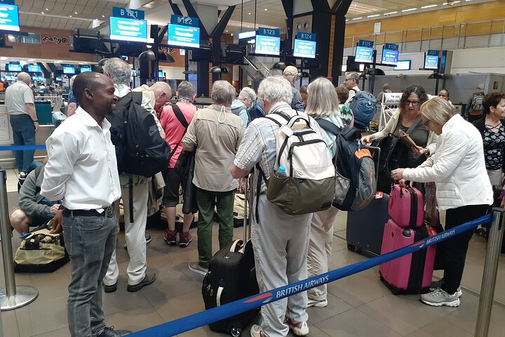 Harare international airport private traveler in Harare