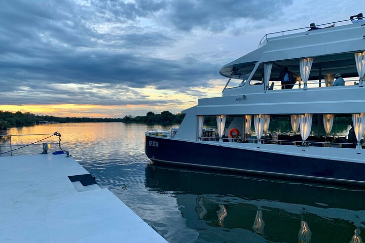 Luxury zambezi sunset cruise - in Victoria Falls