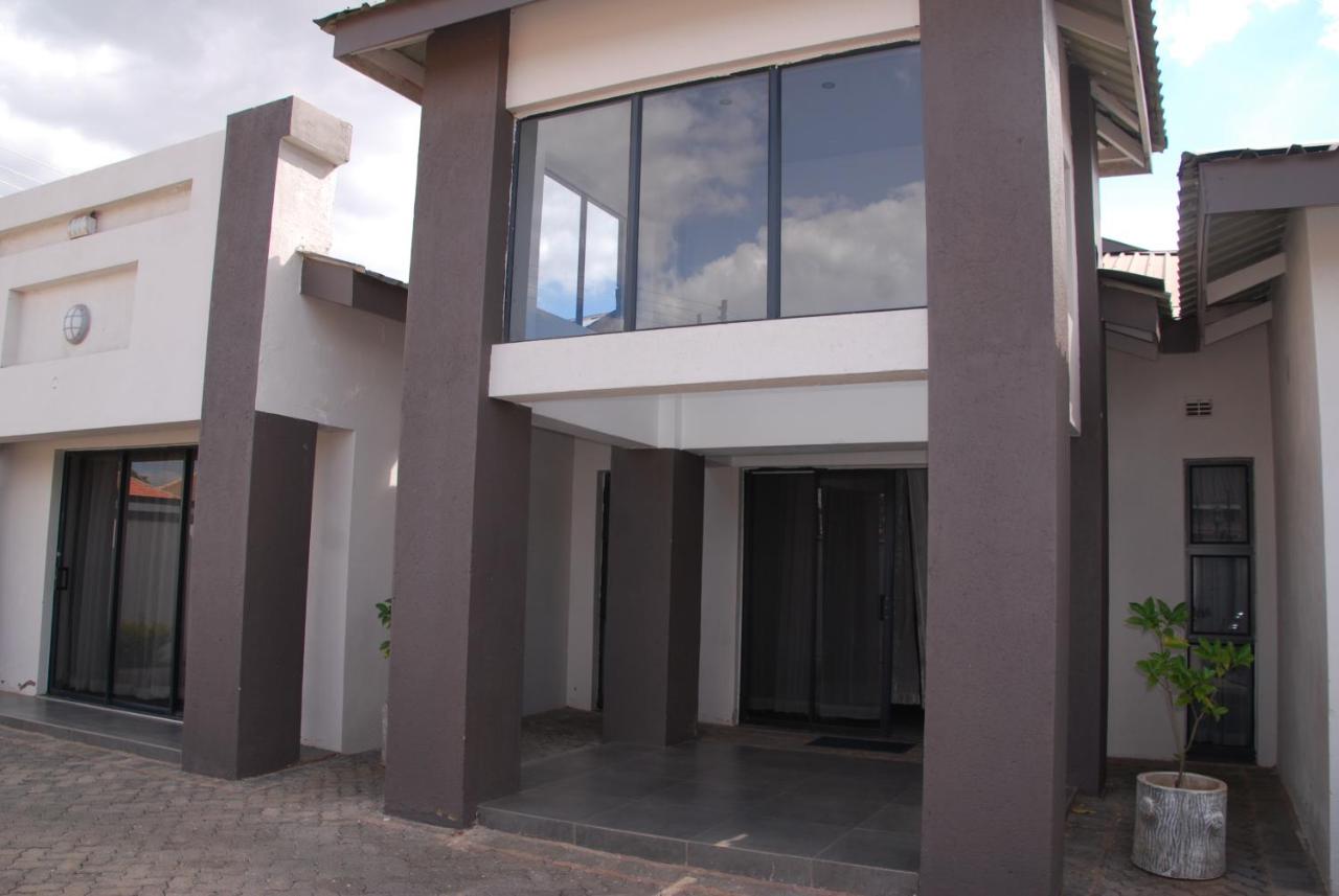 Panyumba Travel Lodge, Victoria Falls, Zimbabwe