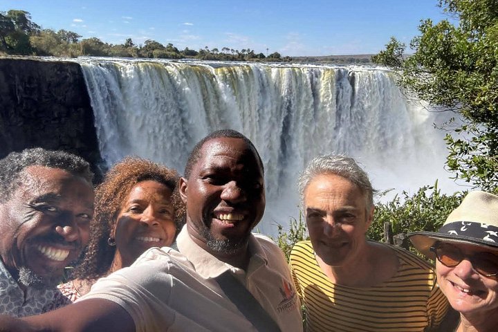 Private victoria falls guided tour in Victoria Falls