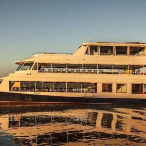 Sunset cruise on the zambezi in Victoria Falls