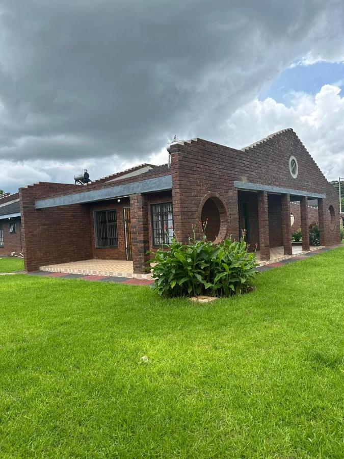 The Savannah Escape, Norton, Zimbabwe