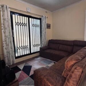 Living room at Umusa Cottage, Bulawayo, Zimbabwe