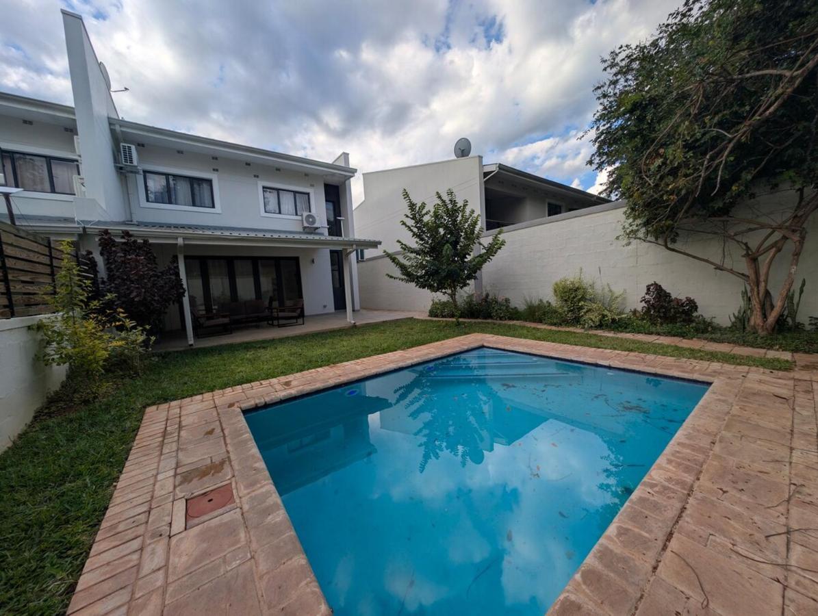 Contours Villa 223 with private pool, Victoria Falls Estate, Zimbabwe