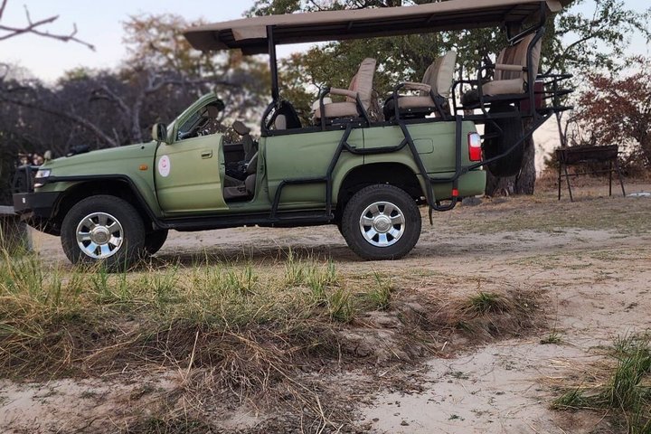 Victoria falls tour with safari in Victoria Falls