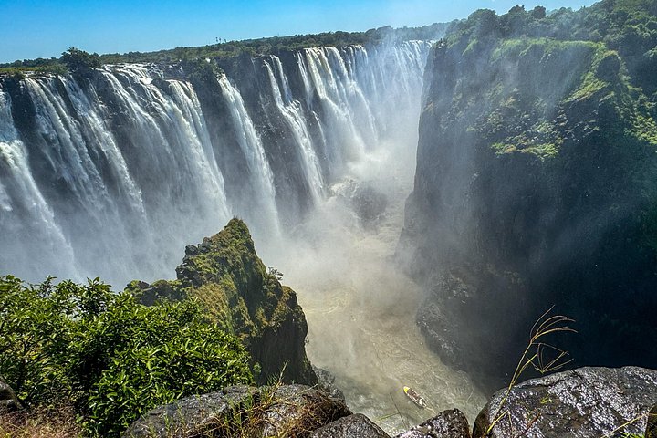 Zambezi white water rafting rampage in Victoria Falls